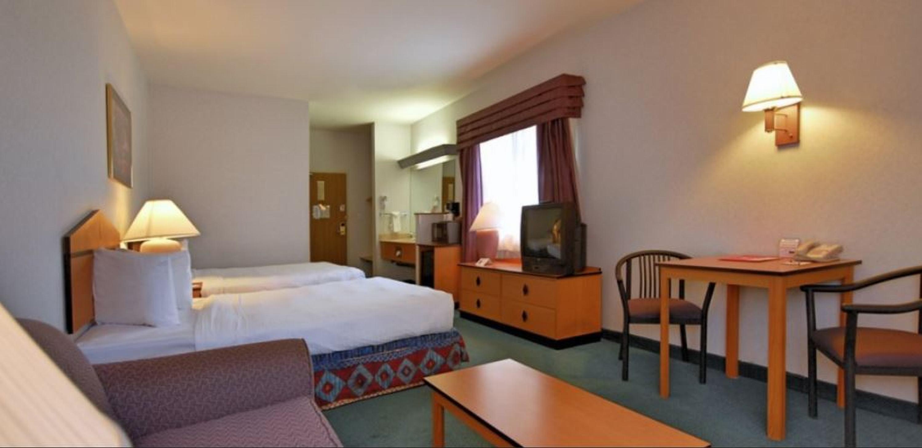 Quality Inn & Suites Denver Airport - Gateway Park Aurora Εξωτερικό φωτογραφία