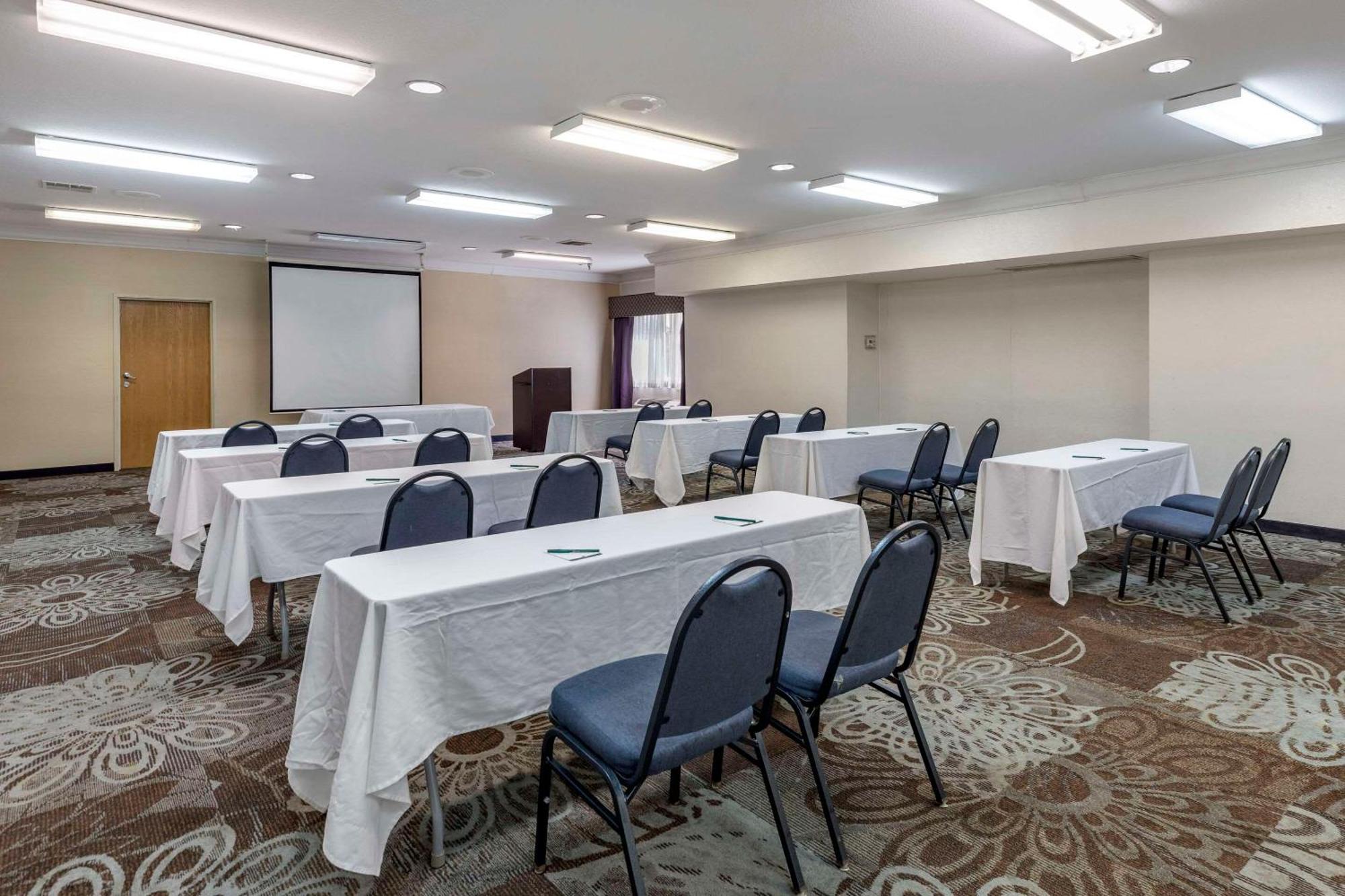 Quality Inn & Suites Denver Airport - Gateway Park Aurora Εξωτερικό φωτογραφία