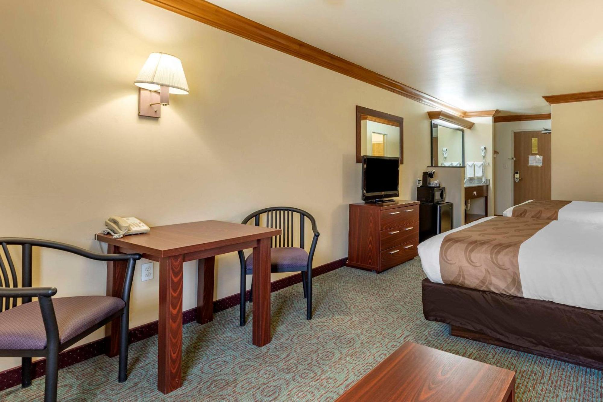 Quality Inn & Suites Denver Airport - Gateway Park Aurora Εξωτερικό φωτογραφία