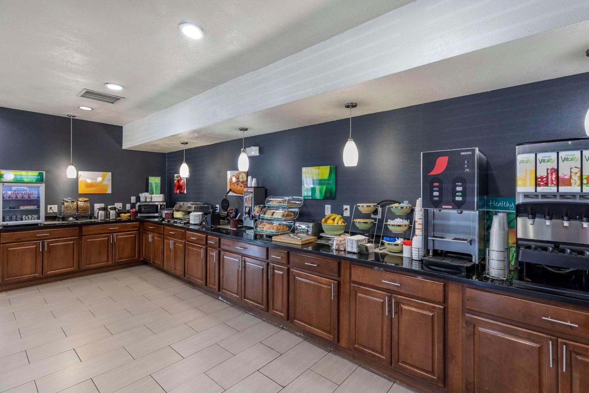 Quality Inn & Suites Denver Airport - Gateway Park Aurora Εξωτερικό φωτογραφία