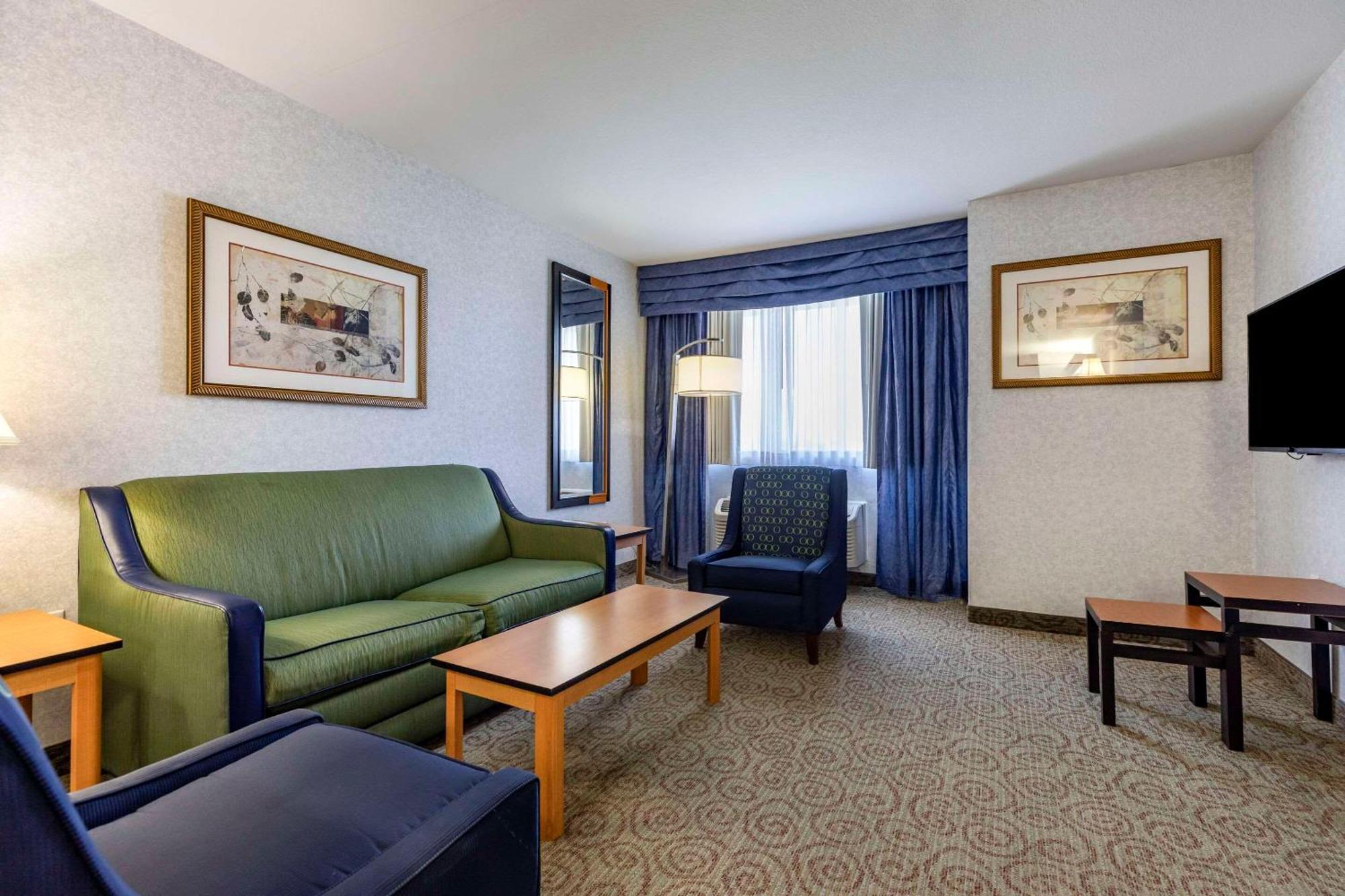 Quality Inn & Suites Denver Airport - Gateway Park Aurora Εξωτερικό φωτογραφία